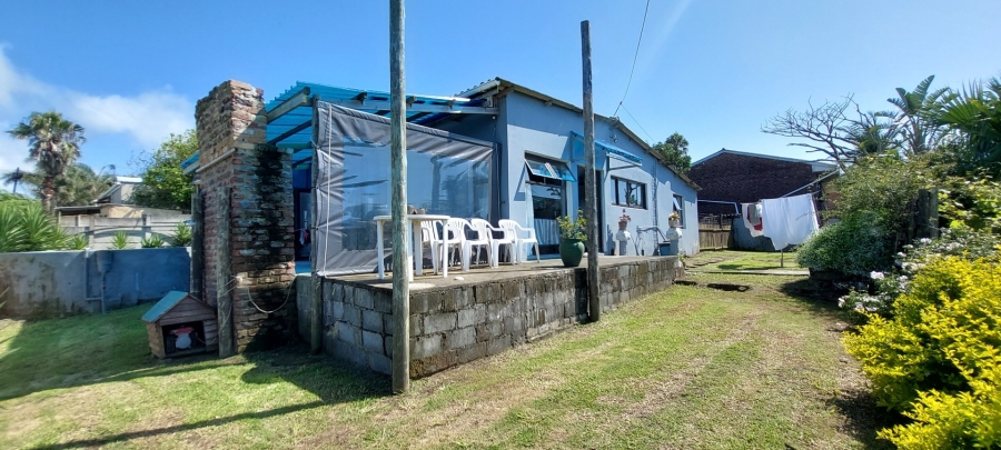 5 Bedroom Property for Sale in Sunrise On Sea Eastern Cape